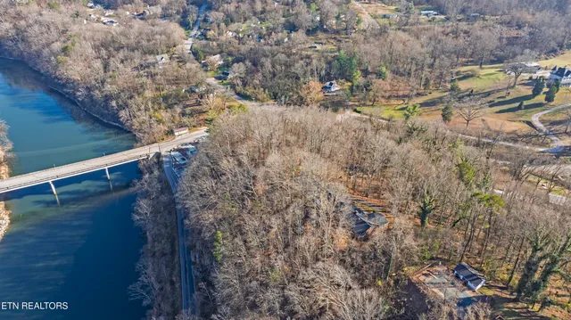 $480,000 | 197 Sadler Lane, Harriman, TN 37748