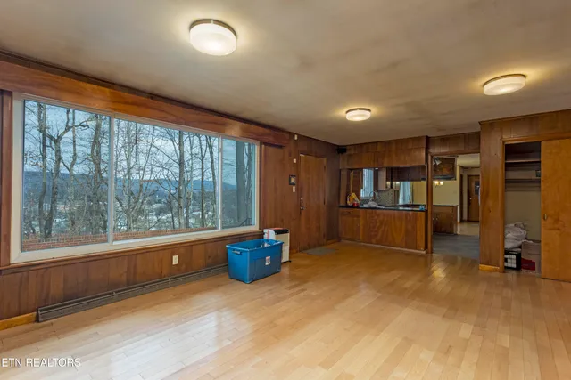 $480,000 | 197 Sadler Lane, Harriman, TN 37748