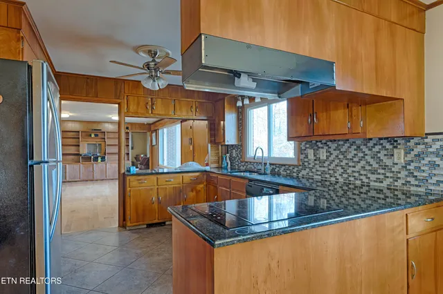 $480,000 | 197 Sadler Lane, Harriman, TN 37748