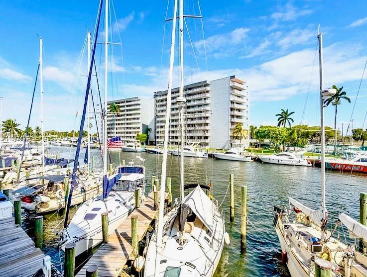 2415 Northwest 16th St Road, Unit 214 Miami, FL 33125 - Photo 23 of 23