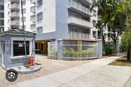 $292,000 | 2415 Northwest 16th St Road, Unit 214, Miami, FL 33125