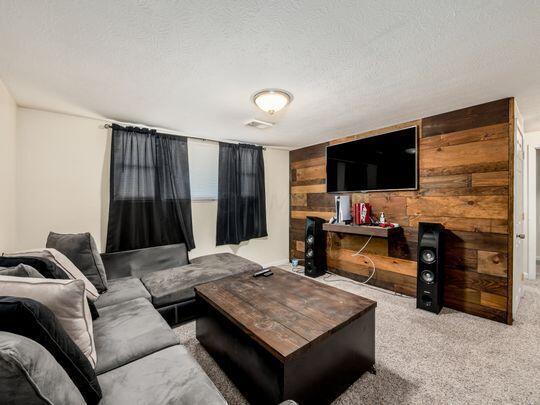 3782 Adell Road Columbus, OH 43228 - Photo 28 of 30 4fa46e0e-0941-4c03-9724-f8801560429b_-_A