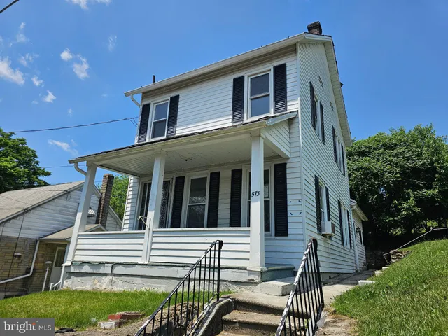 $162,000 | 573 Fairview Avenue, Bangor, PA 18013