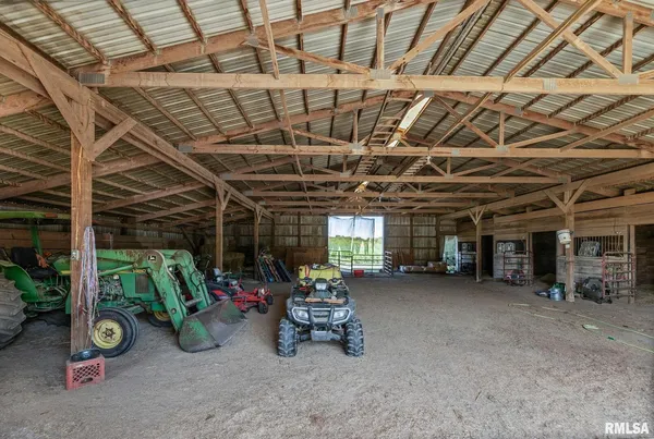 $1,800,000 | 520 Deerfield Road, Walnut Hill, IL 62893