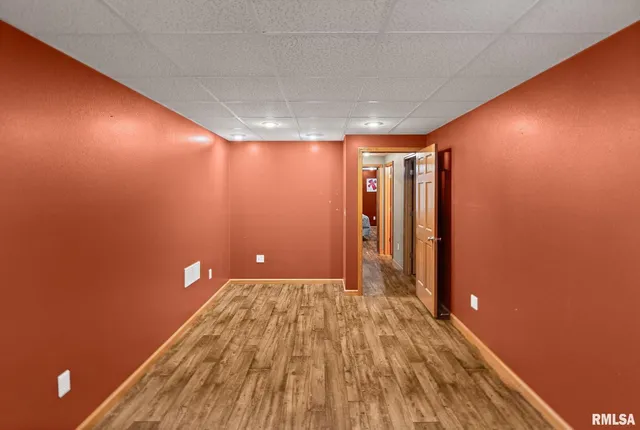 $1,800,000 | 520 Deerfield Road, Walnut Hill, IL 62893