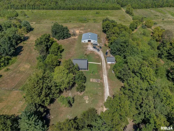 $1,800,000 | 520 Deerfield Road, Walnut Hill, IL 62893