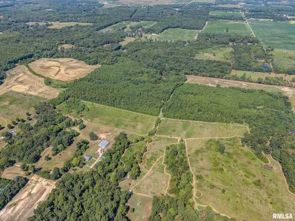 $1,800,000 | 520 Deerfield Road, Walnut Hill, IL 62893