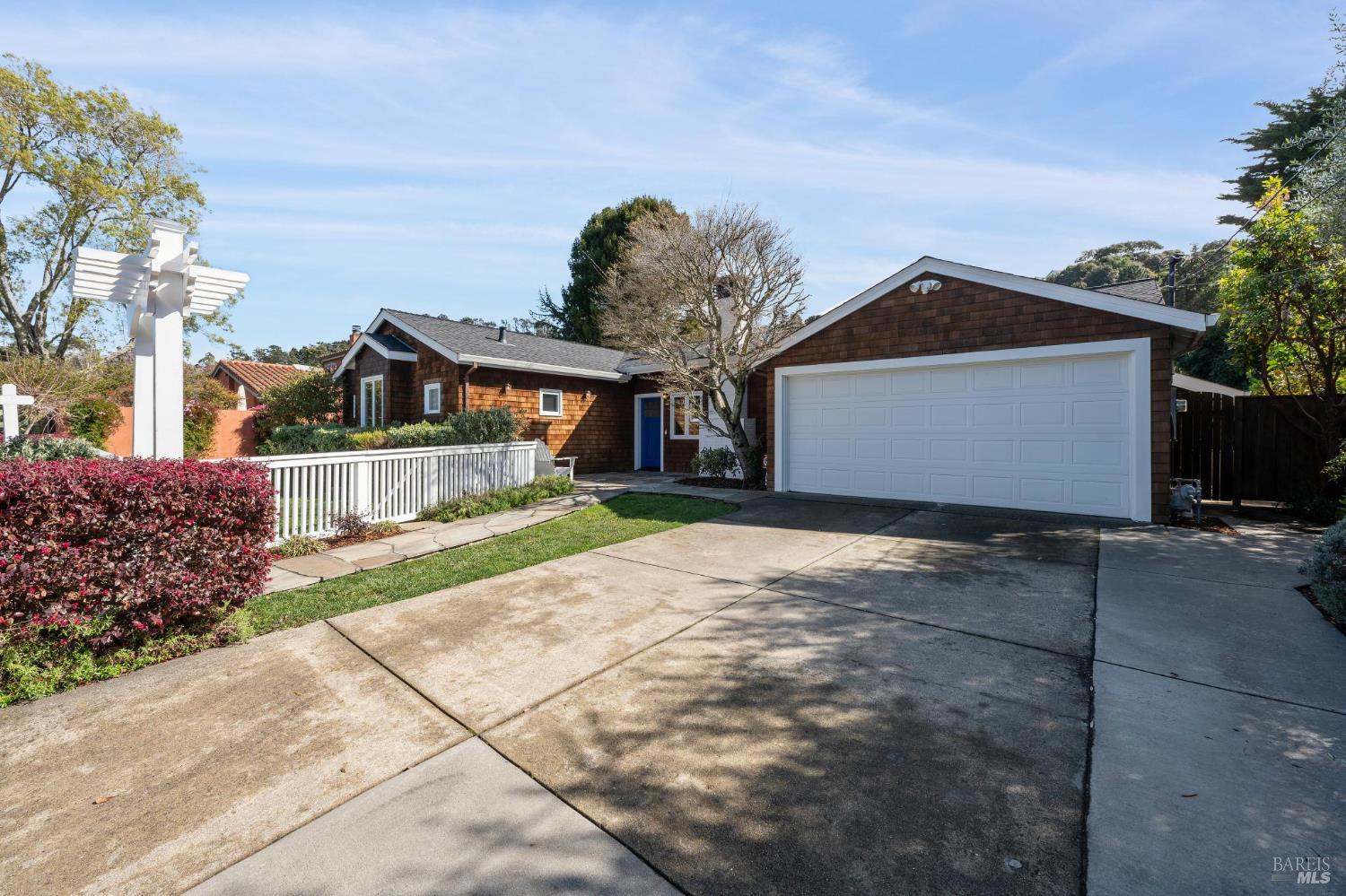 20 Apollo Road Tiburon, CA 94920 - Photo 2 of 64