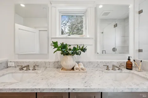 $3,245,000 | 20 Apollo Road, Tiburon, CA 94920