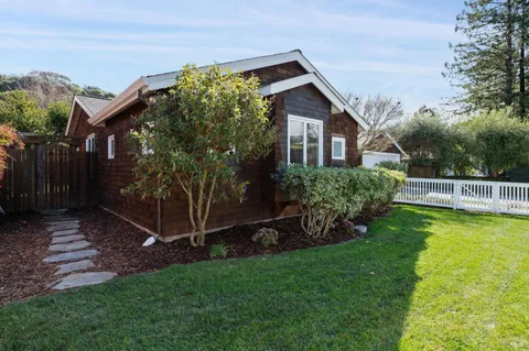 $3,245,000 | 20 Apollo Road, Tiburon, CA 94920