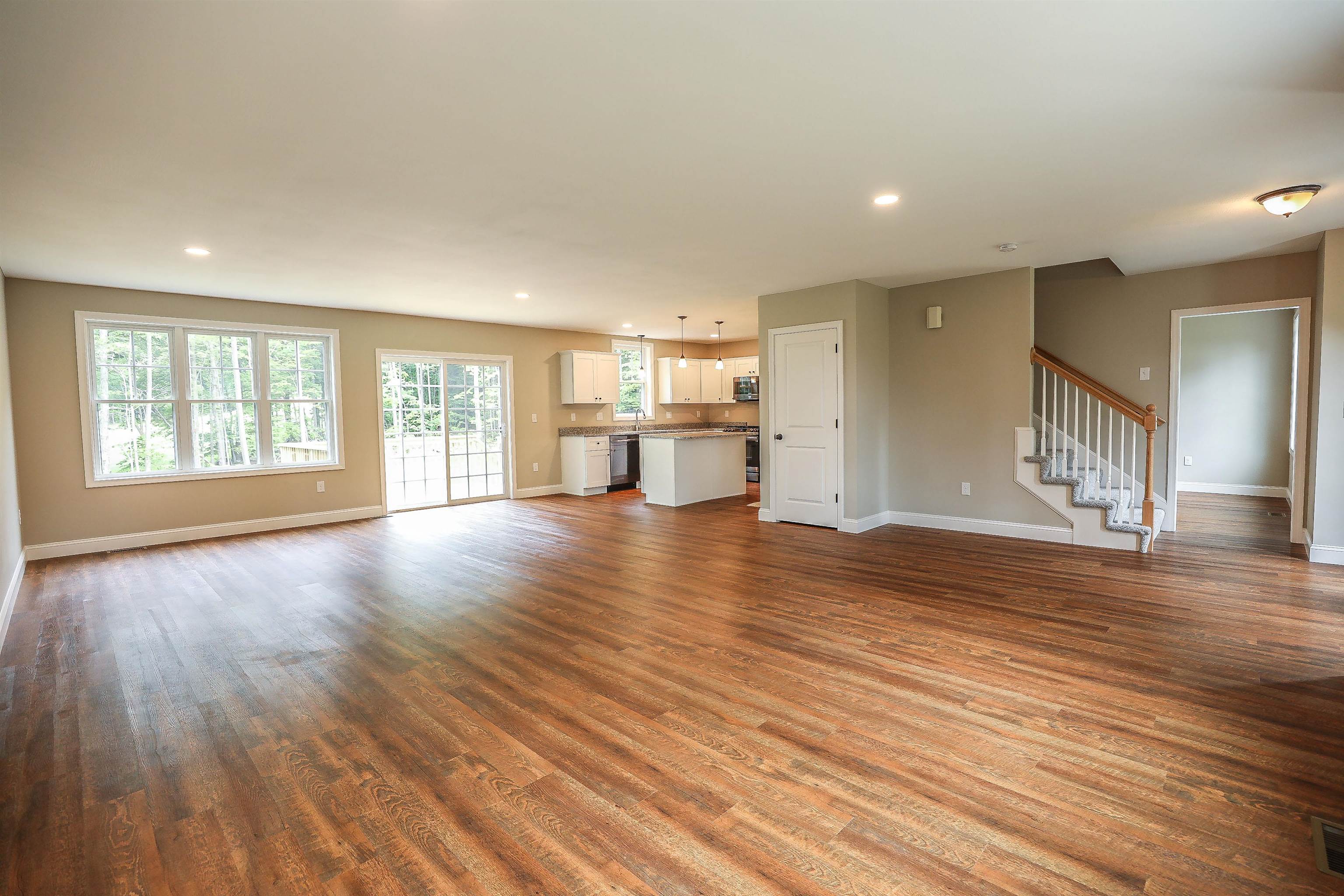 41 Kelmar Drive Rochester, NH 03867 - Photo 11 of 23