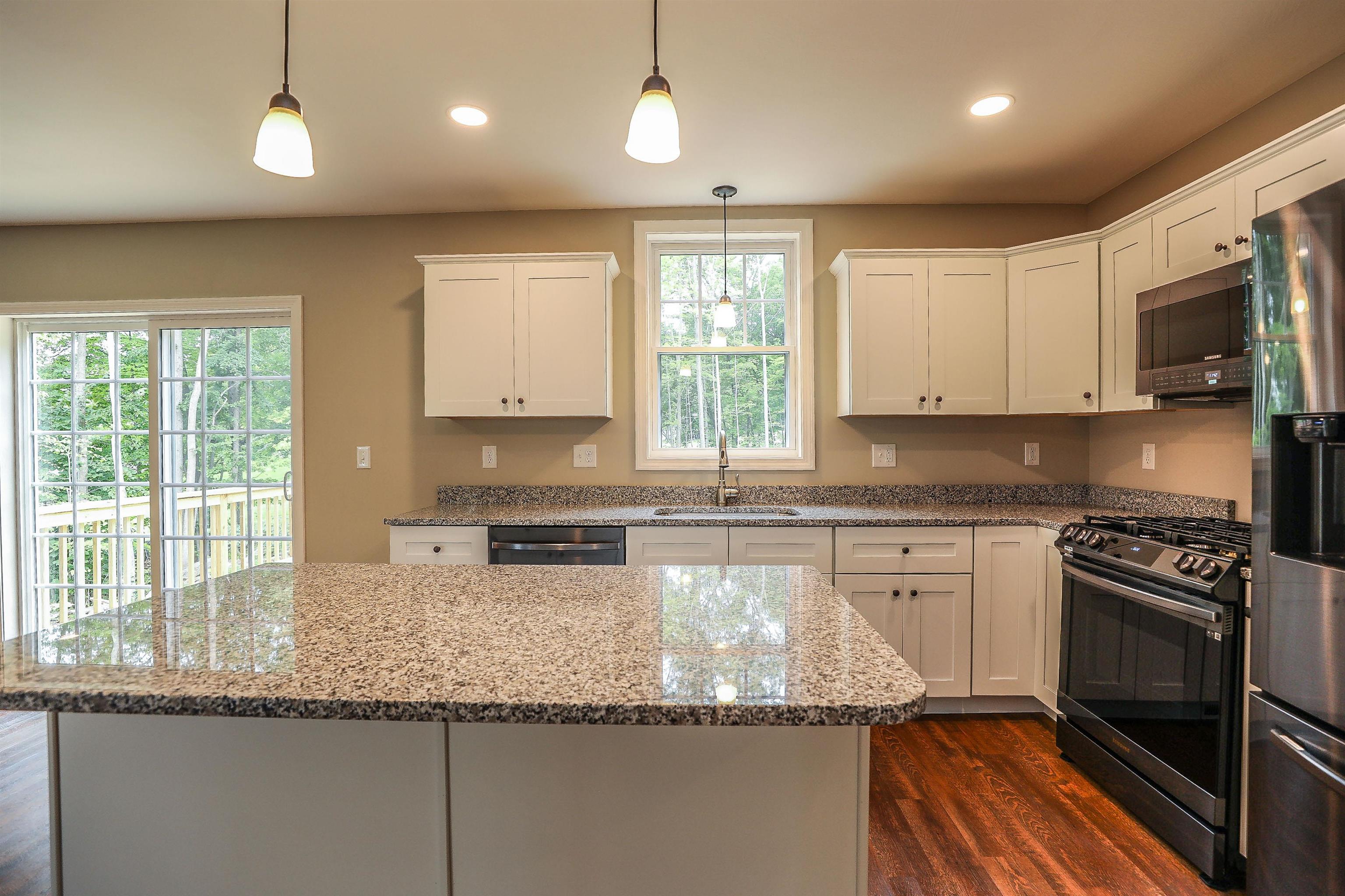 41 Kelmar Drive Rochester, NH 03867 - Photo 7 of 23