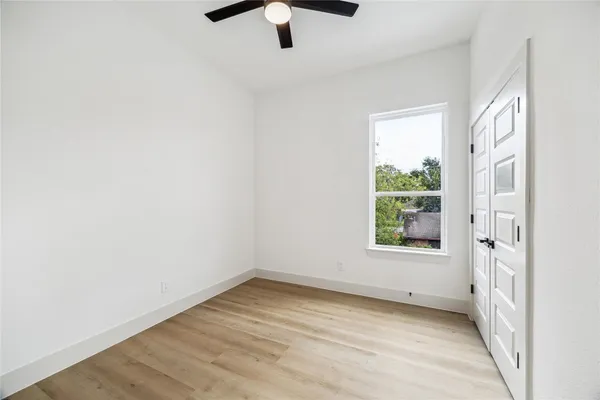 an empty room with a window