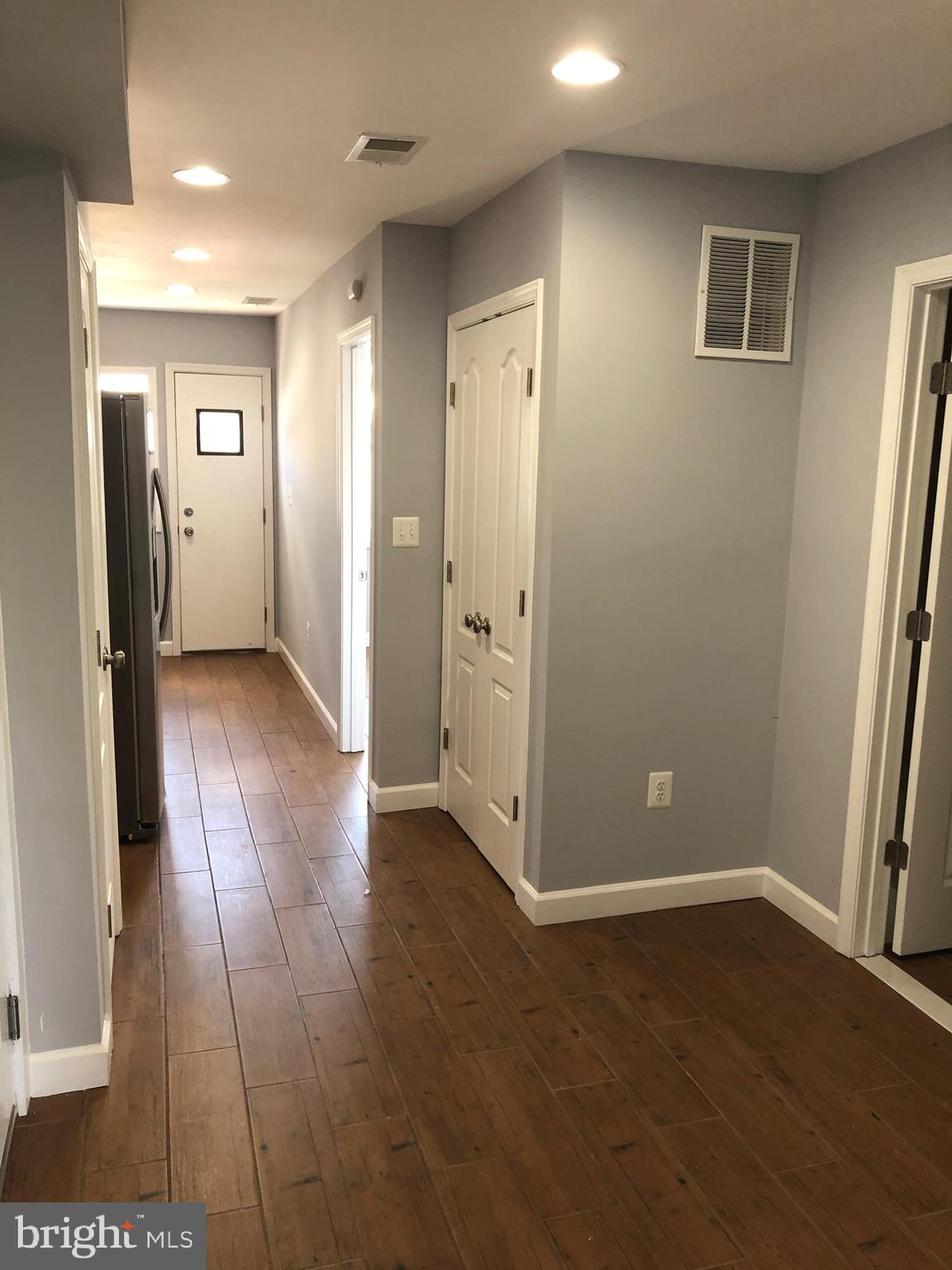 849 19th Street Northeast, Unit B Washington, DC 20002 - Photo 7 of 20