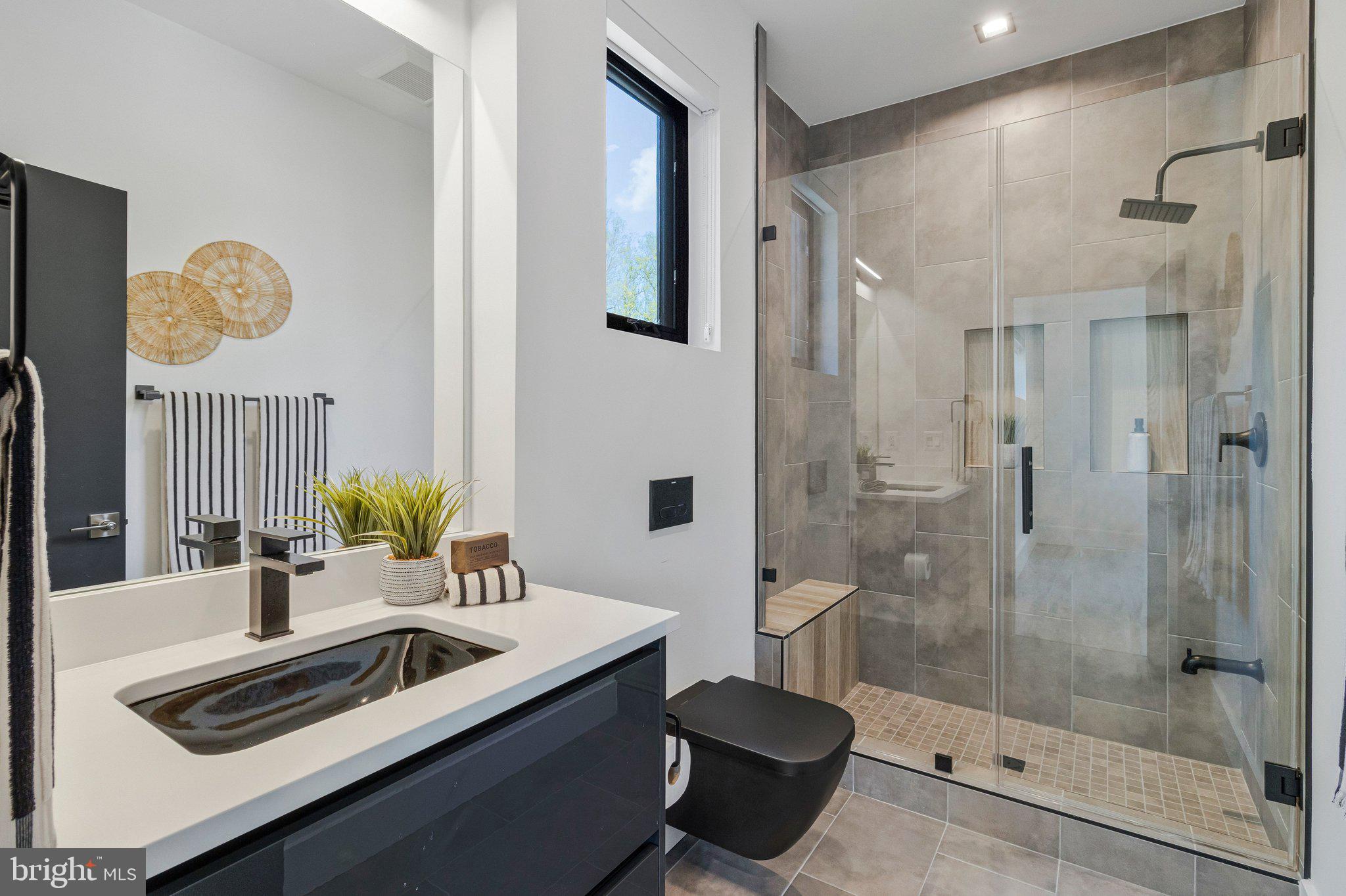 3525 Glenbrook Road Fairfax, VA 22031 - Photo 63 of 111 Bathroom 3