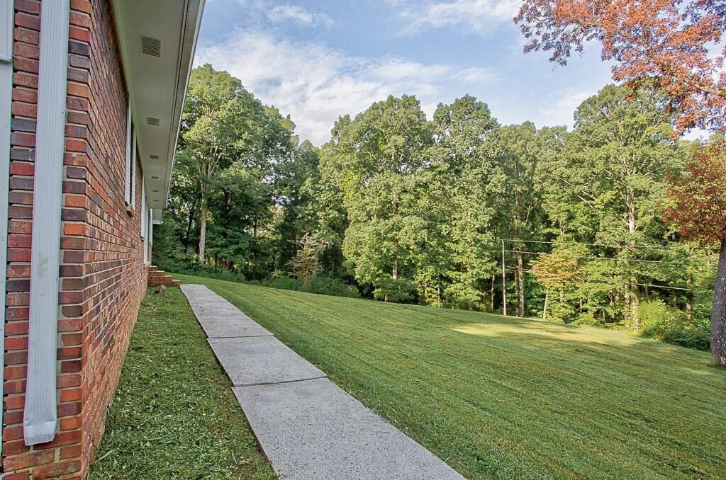 300 Hollow Road Northeast Cleveland, TN 37323 - Photo 4 of 22 20227099_3 - Copy