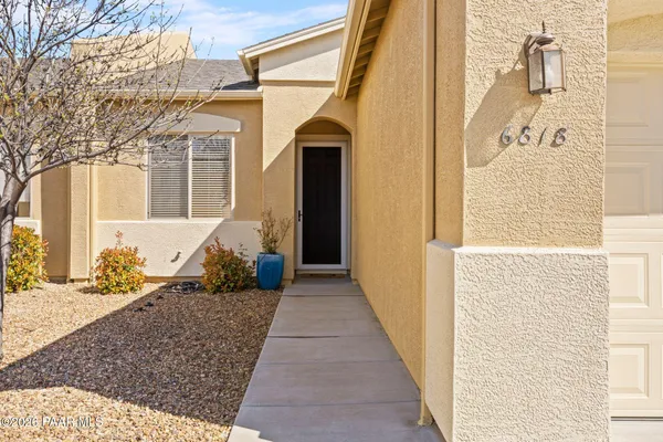 $392,000 | 6818 East Hetley Place, Unit 5, Prescott Valley, AZ 86314