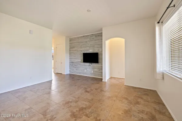 $392,000 | 6818 East Hetley Place, Unit 5, Prescott Valley, AZ 86314