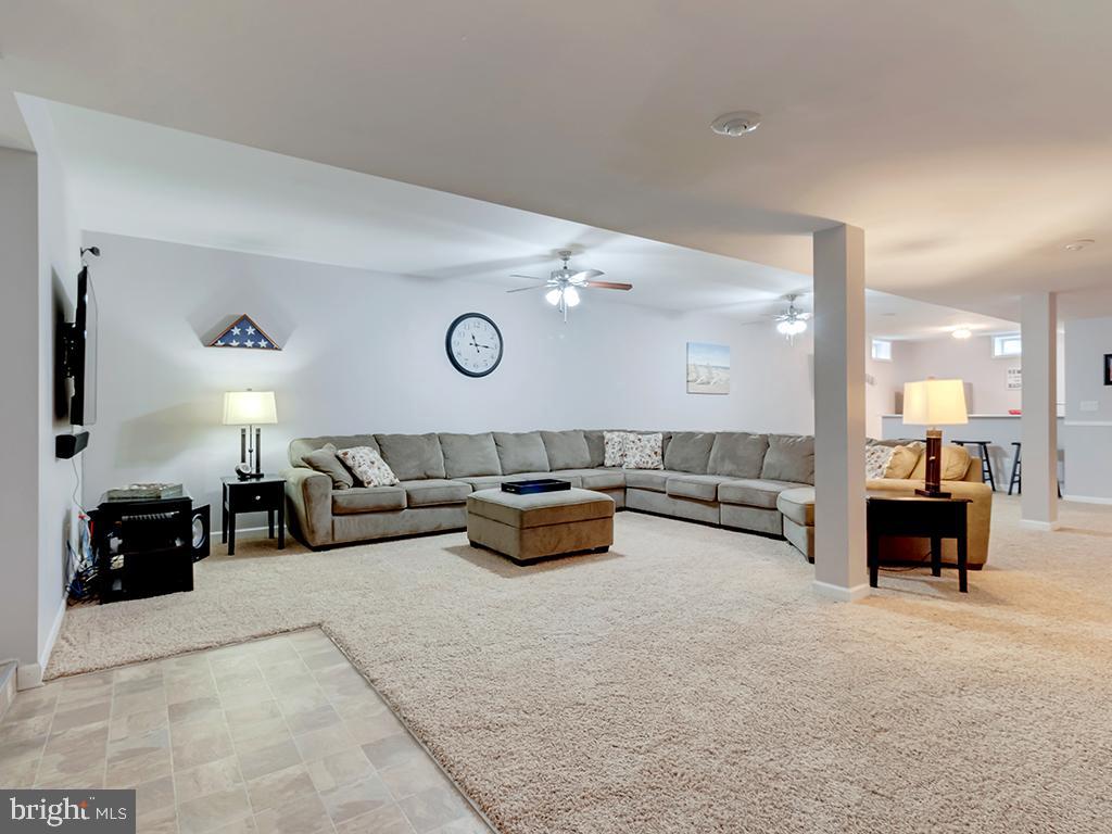 213 Sassafras Lane Milton, DE 19968 - Photo 25 of 36 Large living area