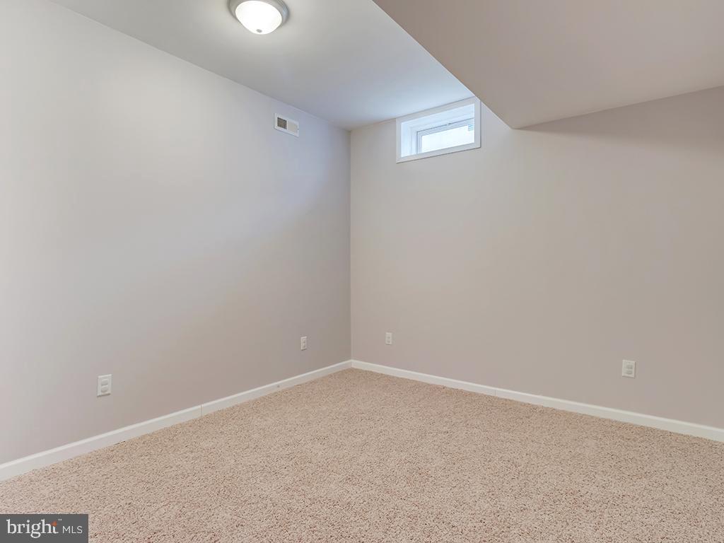 213 Sassafras Lane Milton, DE 19968 - Photo 32 of 36 Space for home office