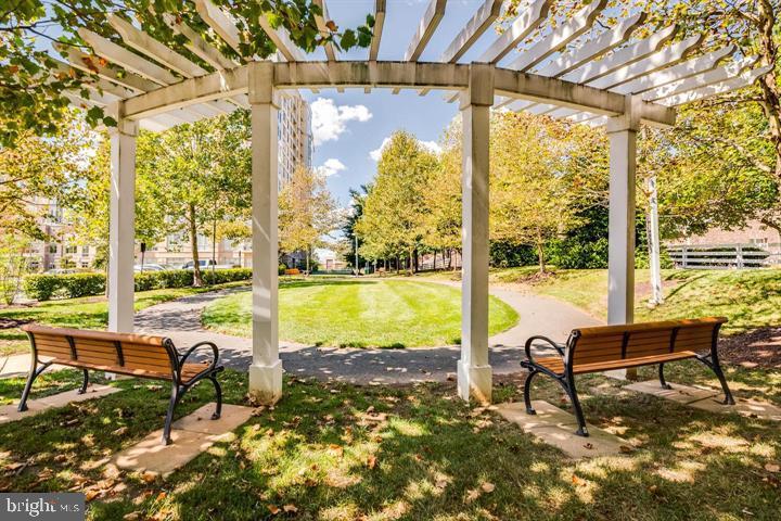 1723 Ascot Way, Unit A Reston, VA 20190 - Photo 30 of 32 Relax and unwind.