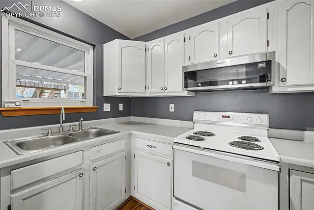 $389,900 | 1308 Race Street, Colorado Springs, CO 80904