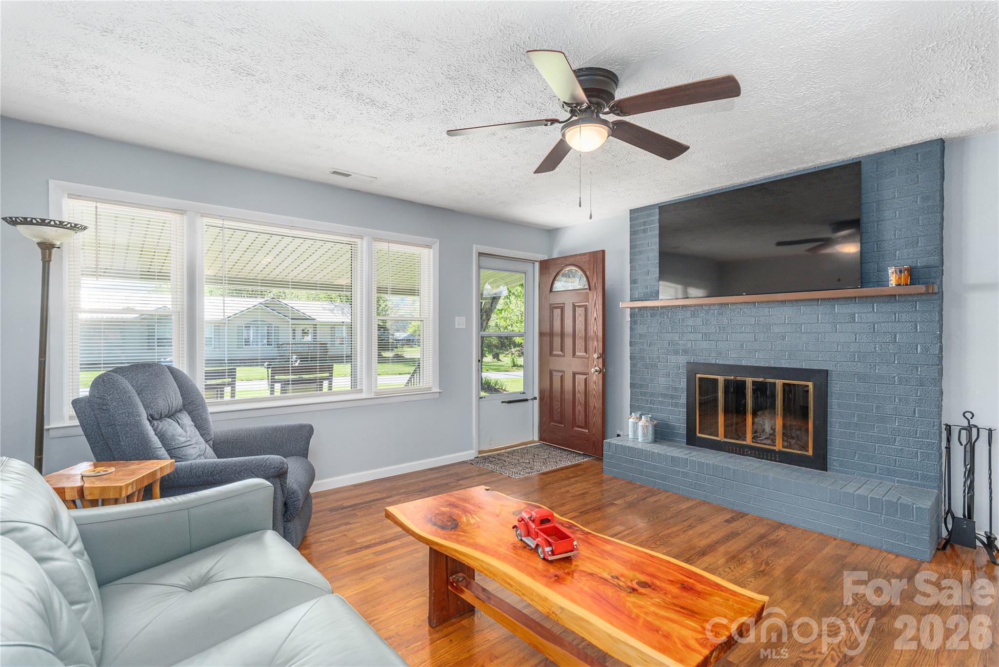65 Lakeview Street Clyde, NC 28721 - Photo 4 of 24