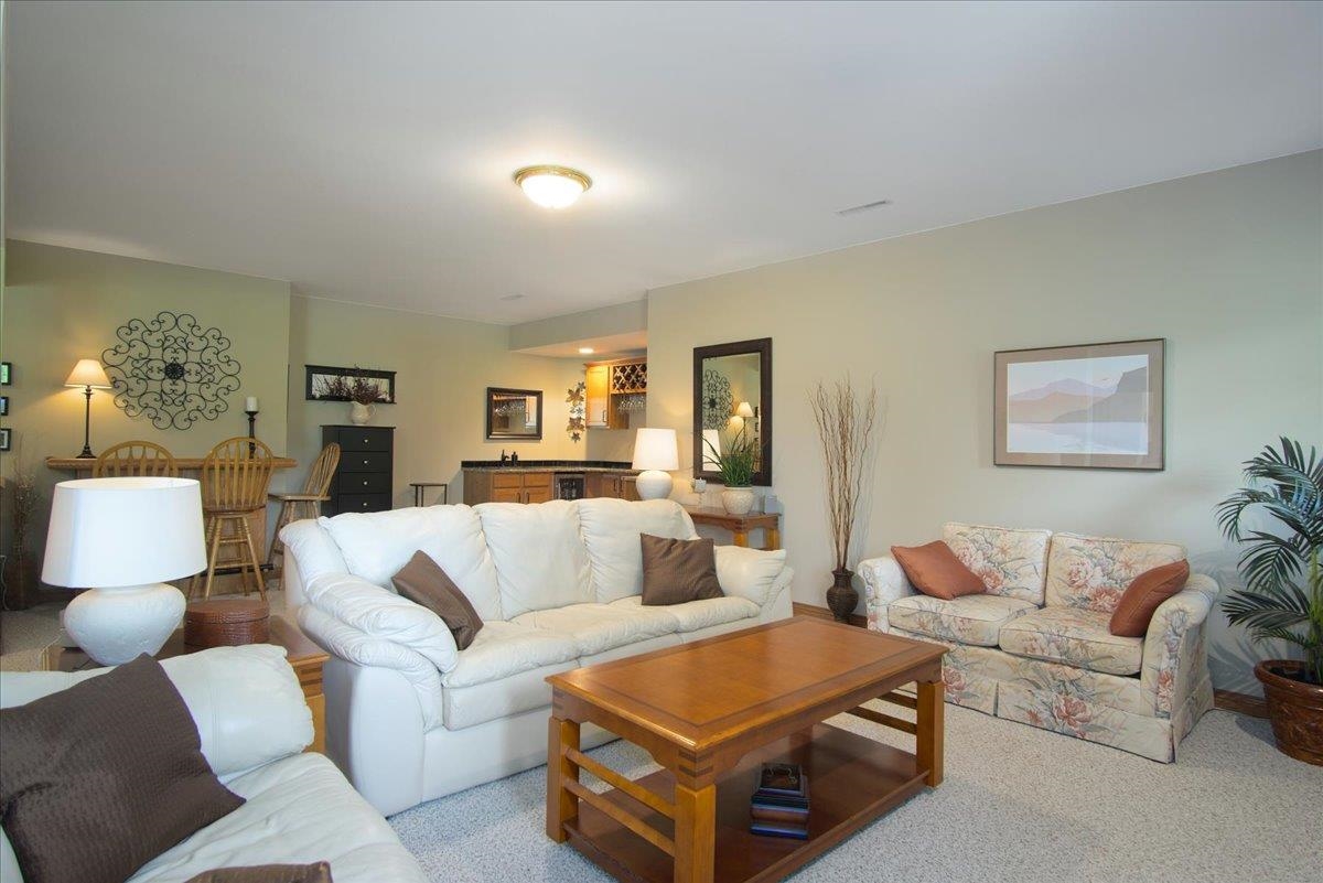 2308 Dynes Way Sun Prairie, WI 53590 - Photo 40 of 69