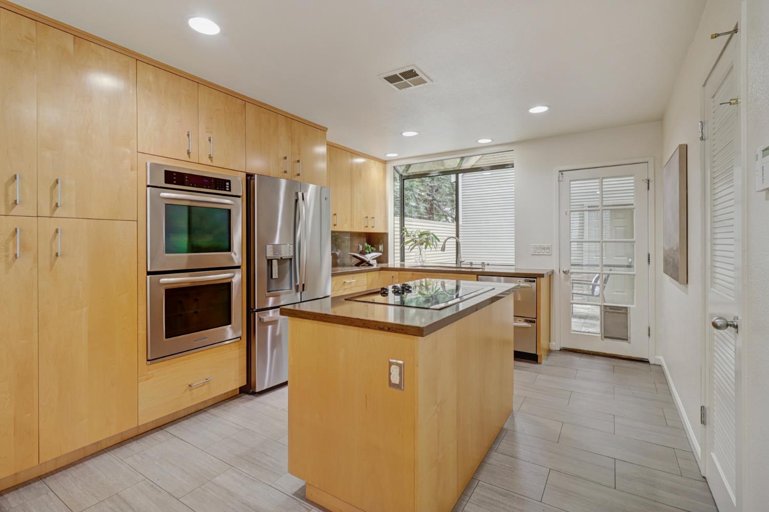 476 Wyndgate Road Sacramento, CA 95864 - Photo 34 of 69