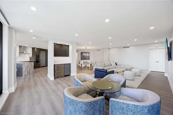 $18,500 | 6075 Pelican Bay Boulevard, Unit 605, Naples, FL 34108