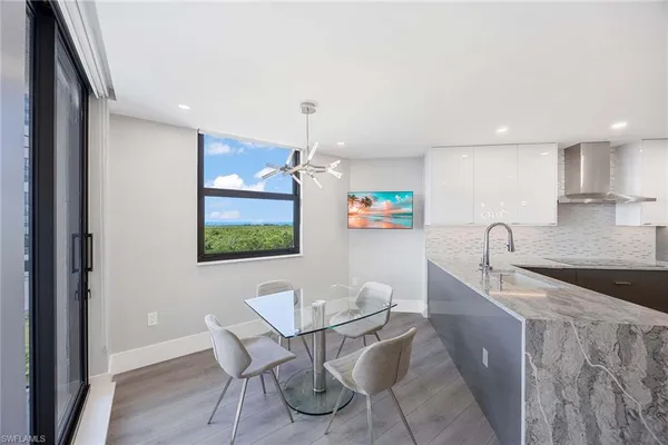 $18,500 | 6075 Pelican Bay Boulevard, Unit 605, Naples, FL 34108