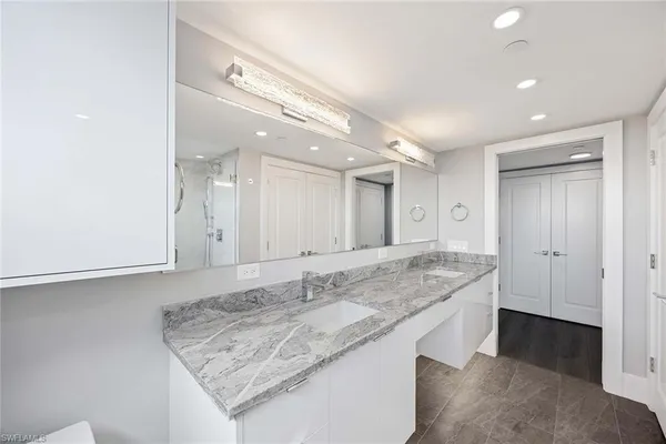 $18,500 | 6075 Pelican Bay Boulevard, Unit 605, Naples, FL 34108