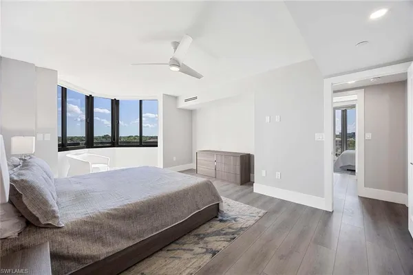 $18,500 | 6075 Pelican Bay Boulevard, Unit 605, Naples, FL 34108
