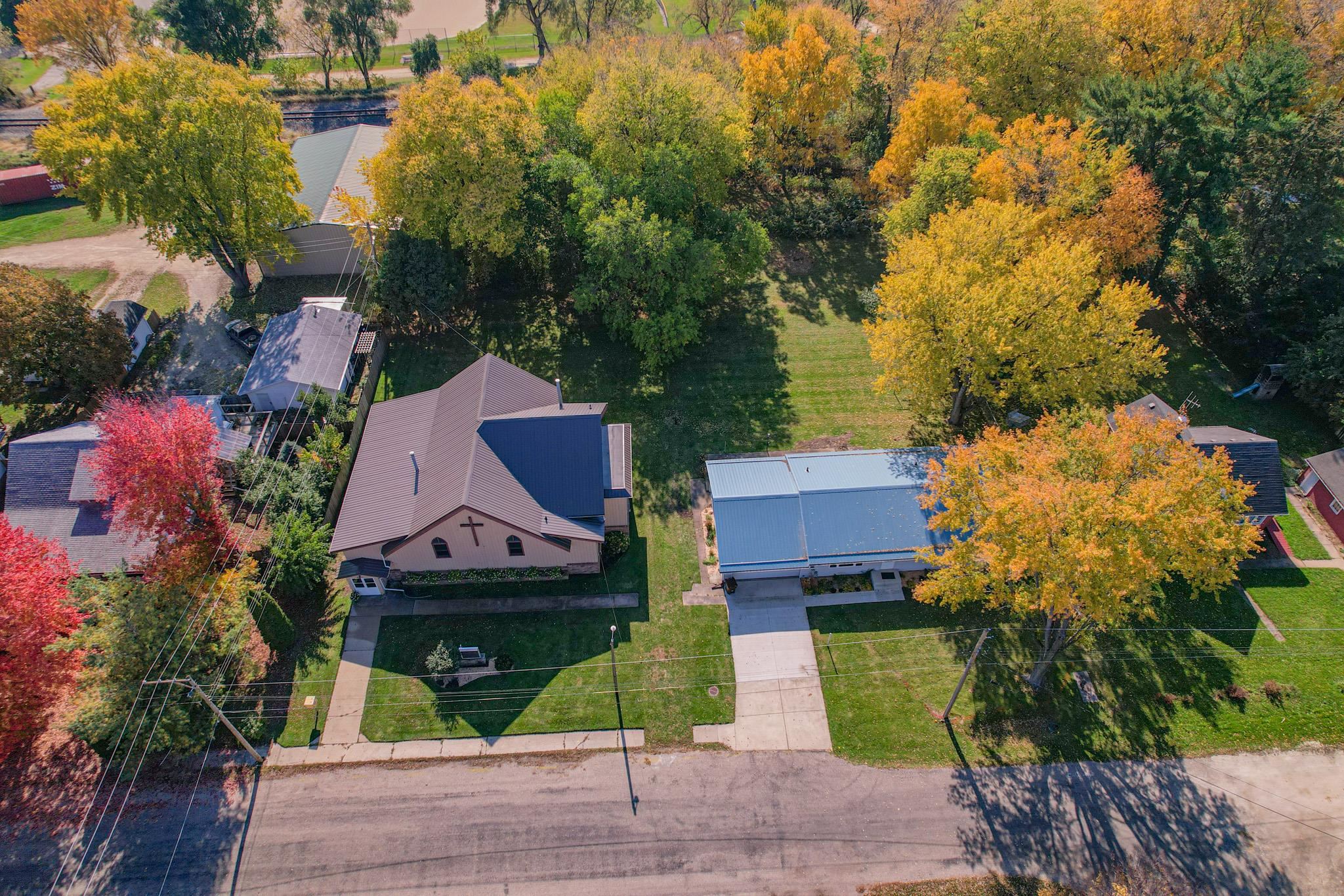 307 West Main Street Monroe Center, IL 61052 - Photo 9 of 31