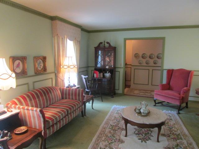 10 Barns Road Leoma, TN 38468 - Photo 3 of 19 a living room with furniture and a window