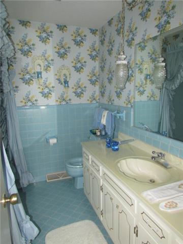 10 Barns Road Leoma, TN 38468 - Photo 10 of 19 a bathroom with a granite countertop sink a toilet and with mirror