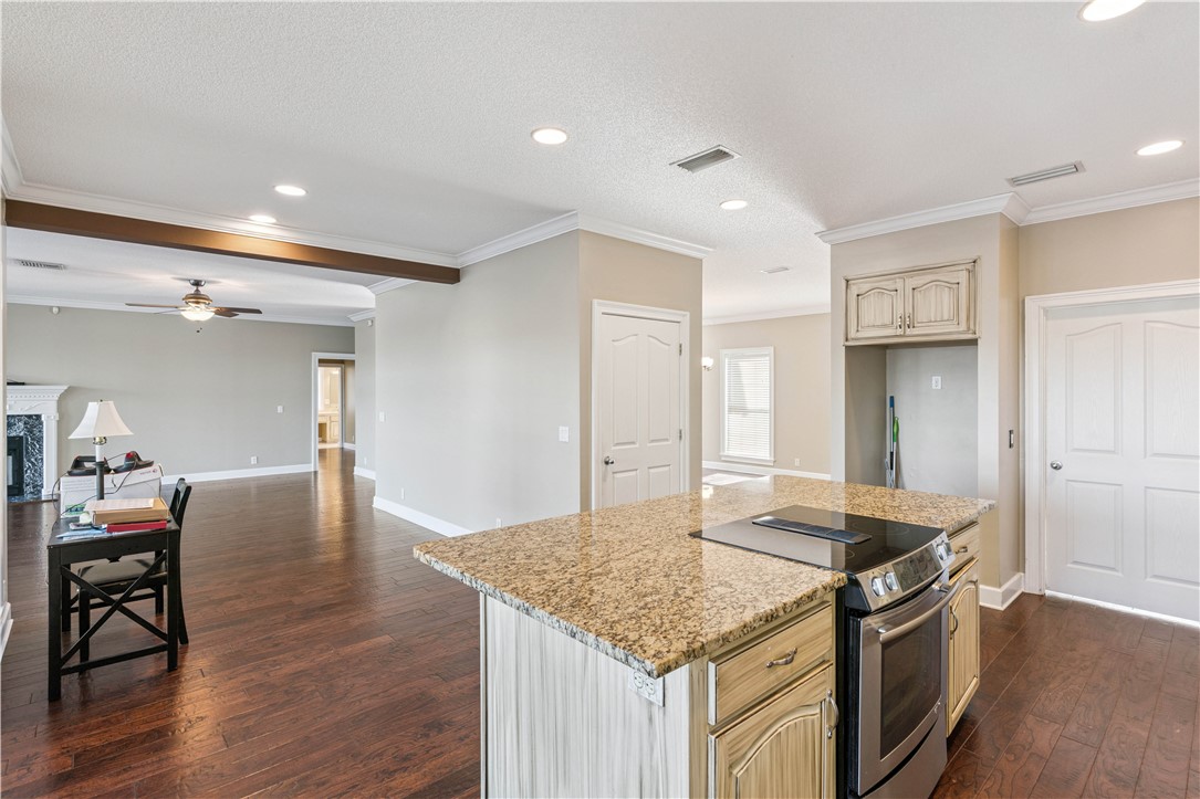 60 Laurel Grove Road Brunswick, GA 31523 - Photo 12 of 53