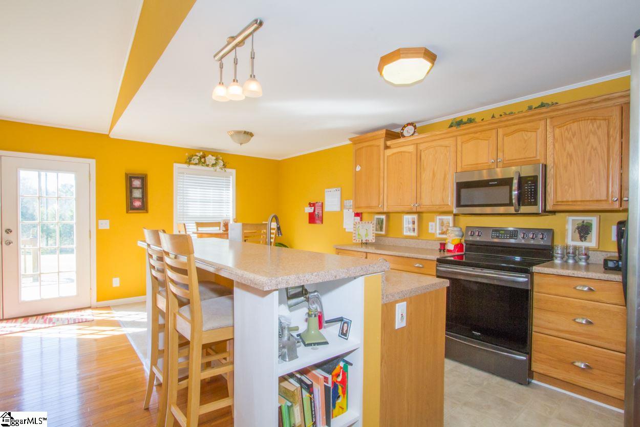 208 Miriam Road Starr, SC 29684 - Photo 17 of 35