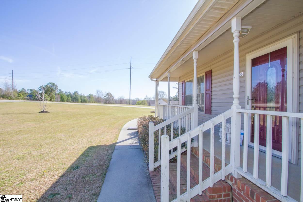 208 Miriam Road Starr, SC 29684 - Photo 7 of 35