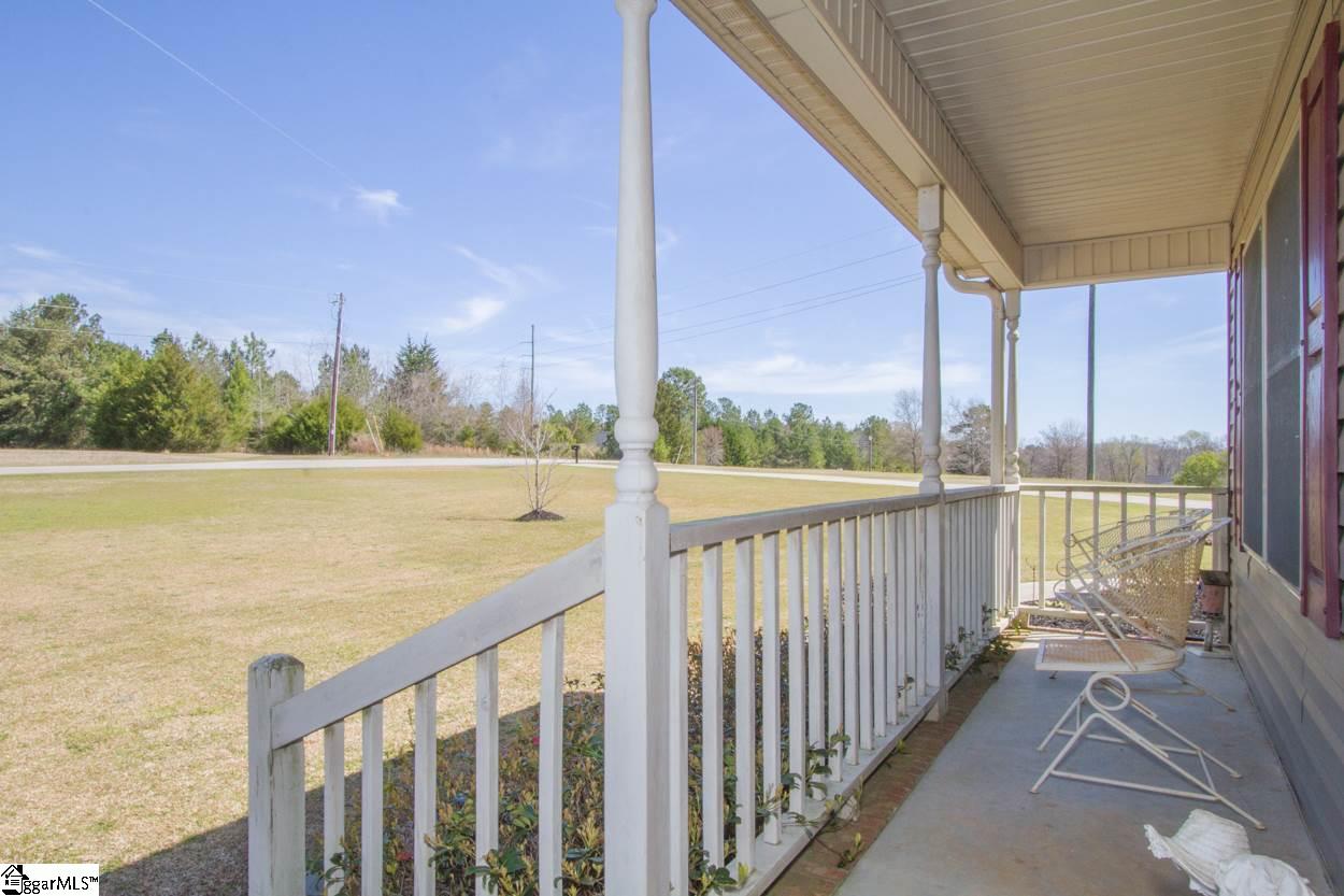 208 Miriam Road Starr, SC 29684 - Photo 8 of 35