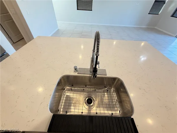 $3,500 | 745 Cloud Crk Street, Henderson, NV 89011