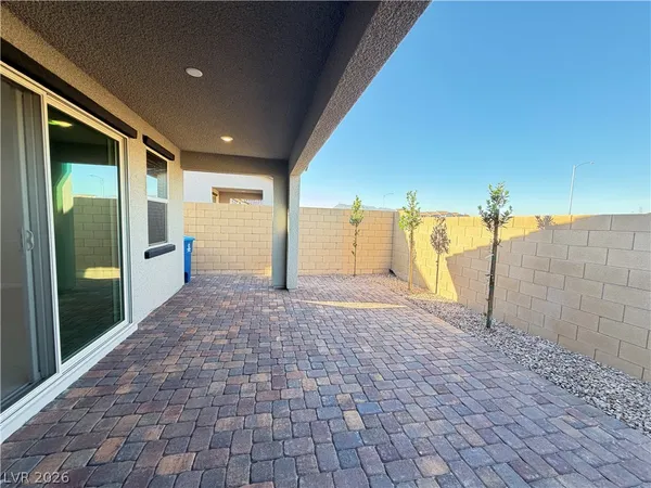 $3,500 | 745 Cloud Crk Street, Henderson, NV 89011