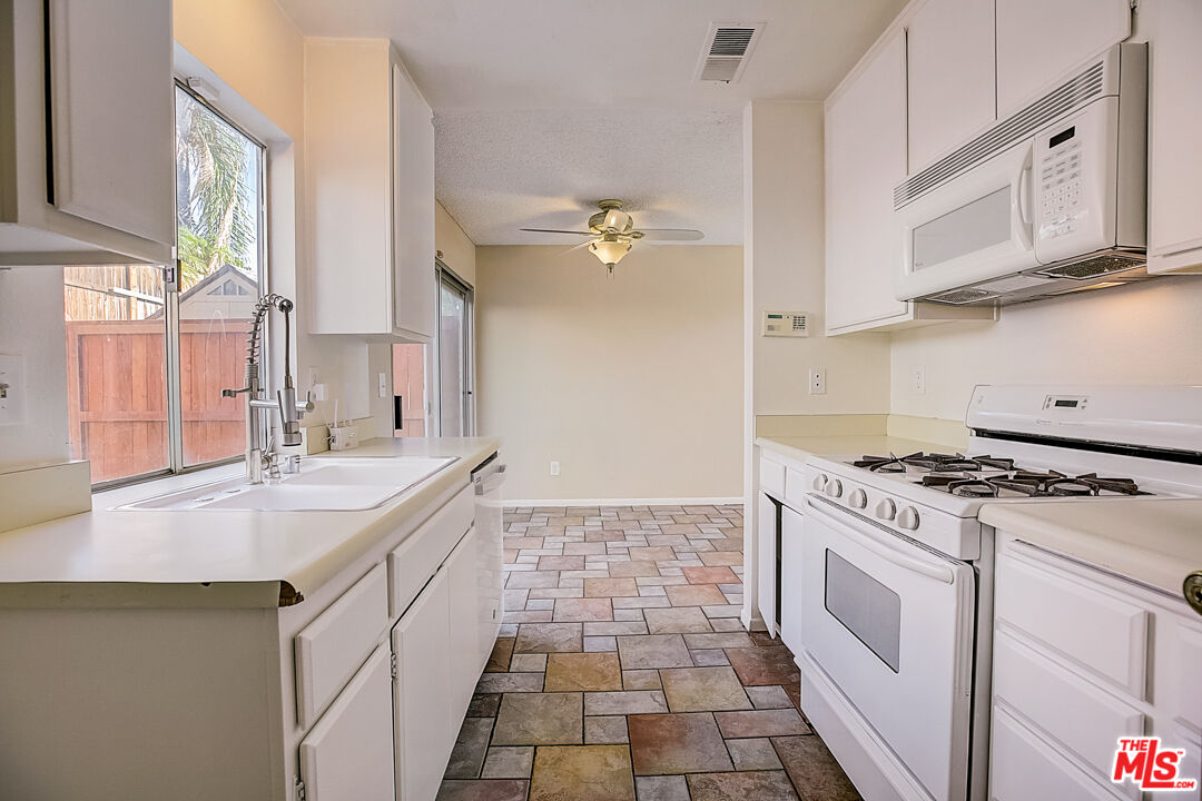 12272 Bellflower Court Rancho Cucamonga, CA 91739 - Photo 18 of 32