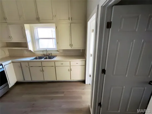 $145,000 | 809 South Missouri Avenue, Springfield, MO 65806