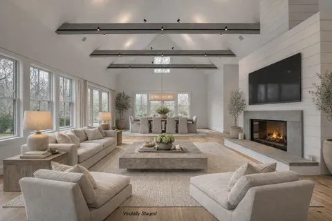 $4,650,000 | 23 Fairway Drive, East Hampton, NY 11937