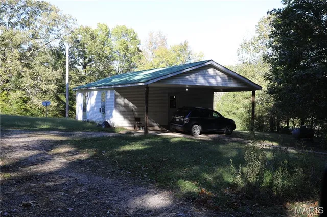$309,000 | 3841 County Road 441, Poplar Bluff, MO 63901