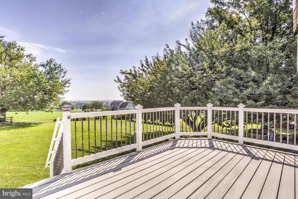 639 Lincoln Road Lititz, PA 17543 - Photo 15 of 34