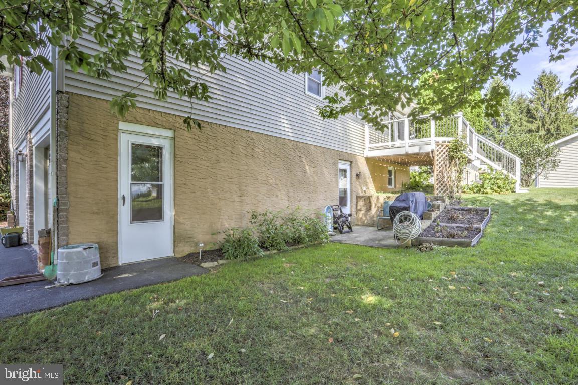 639 Lincoln Road Lititz, PA 17543 - Photo 27 of 34