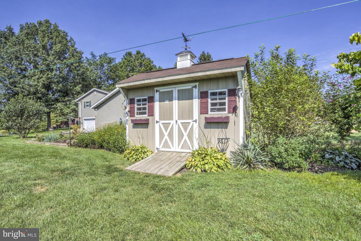 639 Lincoln Road Lititz, PA 17543 - Photo 31 of 34