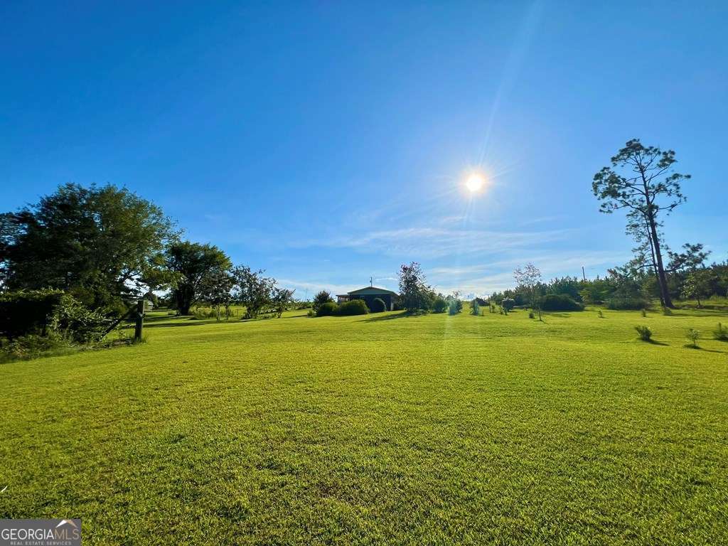 82 Cook Road Hazlehurst, GA 31539 - Photo 10 of 57 a view of an ocean from a building